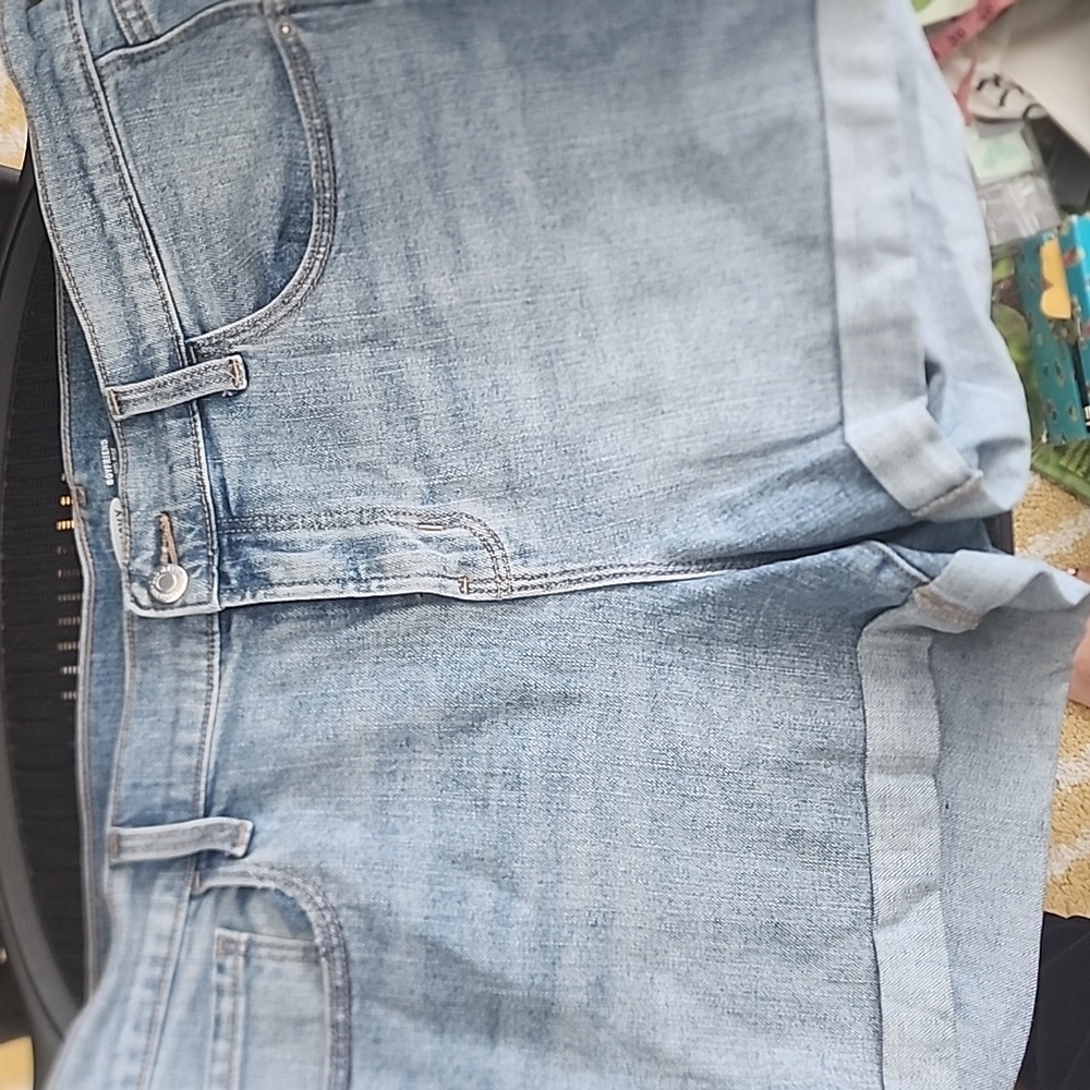 Old Navy boyfriend jean shorts size 14
